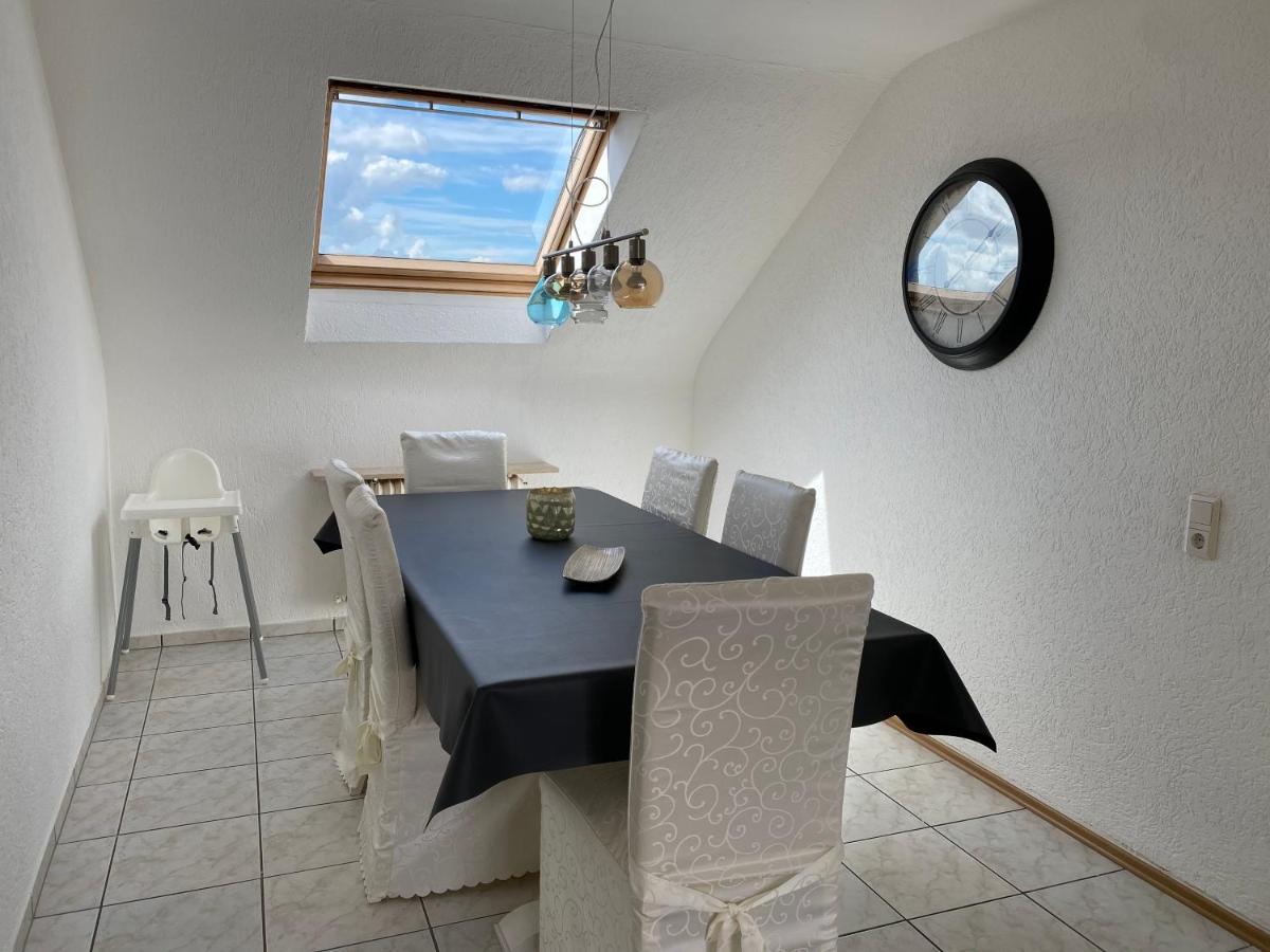 Moderne Ferien-Dachwohnung In Idyllischer Lage Neuweiler  外观 照片